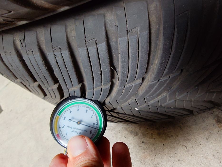 215/50R17 Ceat allseason  2025 ca noi stare foarte buna