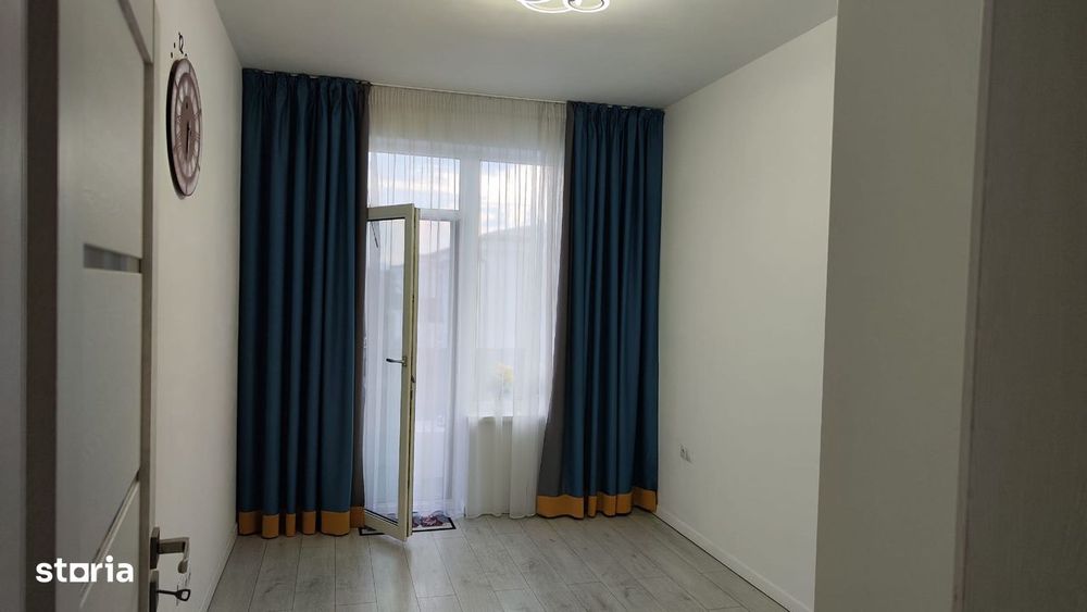 Garsoniera spatioasa , decomandată, utilată complet, etaj 1 , Cireșica