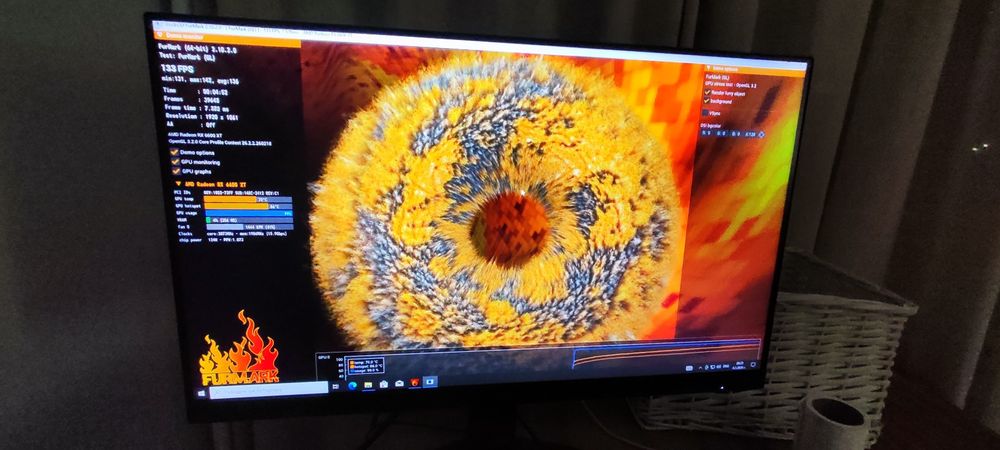 Компютър геймърски  ryzen 5600x ,rx 6600xt ,16 рам 3200mhz, захр.550+g