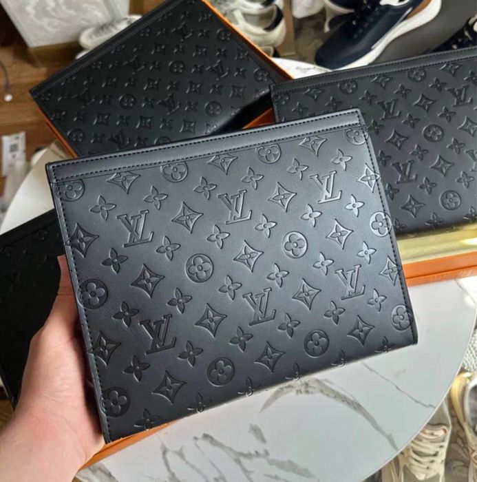 Клатч Louis Vuitton