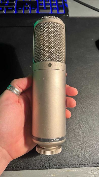 Студийный микрофон Rode K2