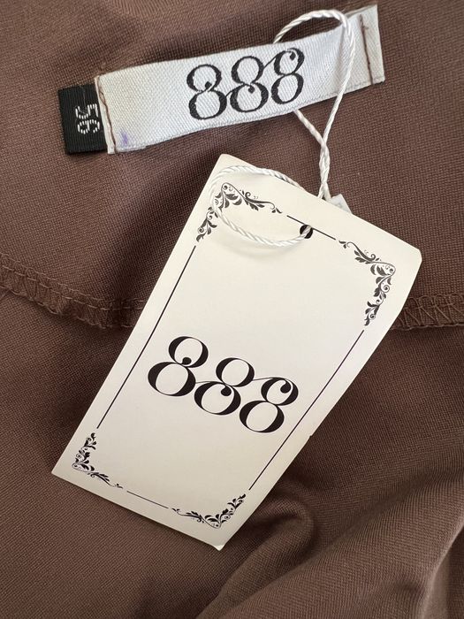 Платье приталеное