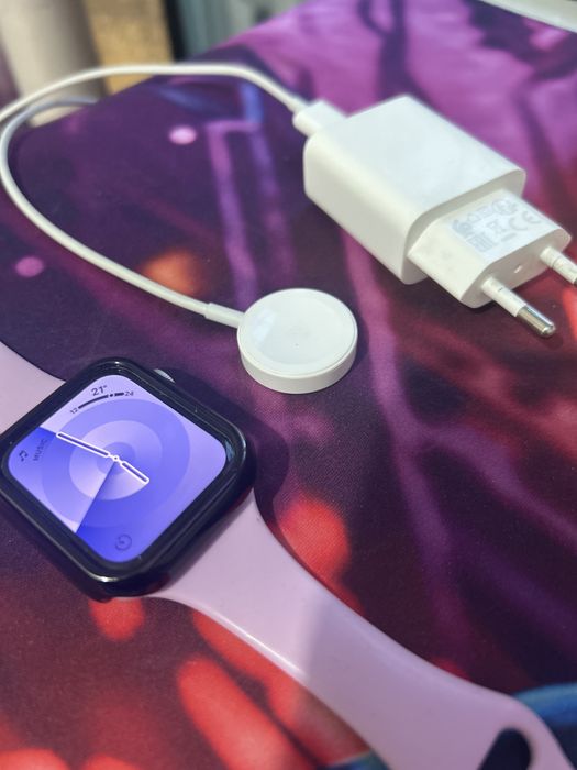 Смарт-часы Apple Watch SE GPS Gen.2 S/M 44 мм черный