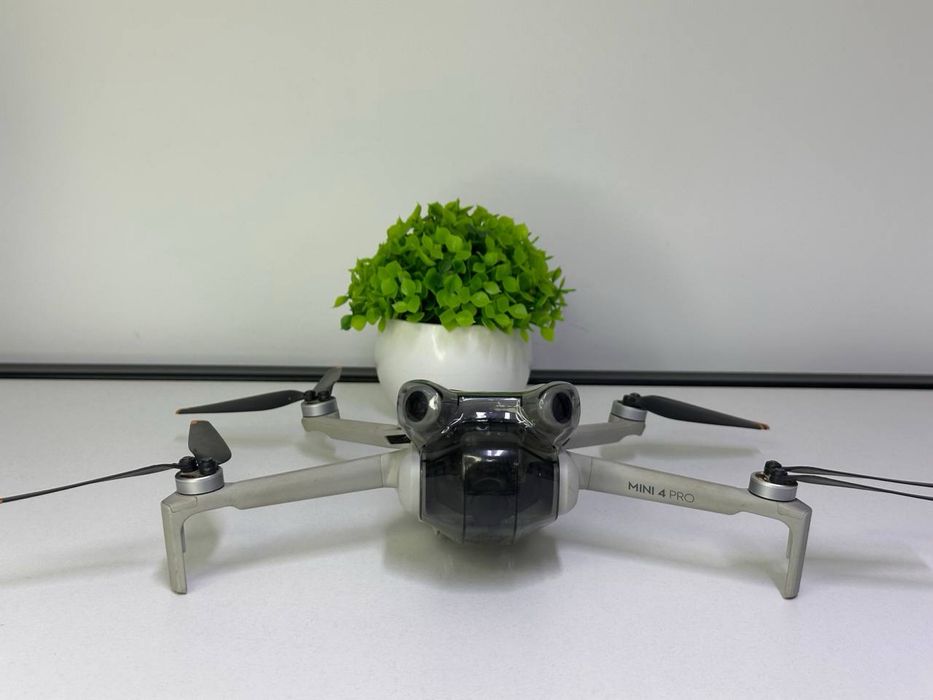 Дронь DJI Mini 4 Pro   Комплектация: ПК )