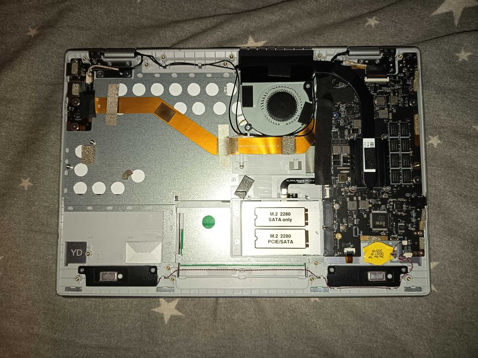 Placa baza laptop Medion, Core i5 8265u + display touchscreen + 8gb ddr4 + carcasa si tastatura iluminata