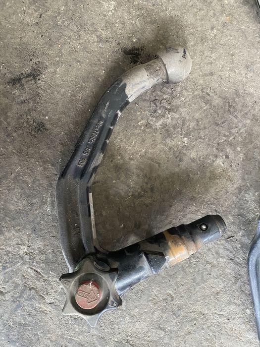 Carlig cui tractare Audi A4 B8 8t0800495