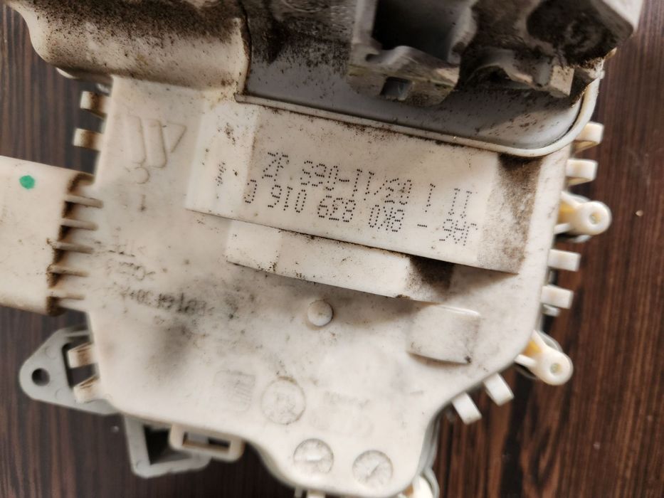 Broasca Blocator Incuietoare Usa Fata Spate Audi A4 B8 A5 Volan Stanga An 2007-2008-2009-2010-2011-