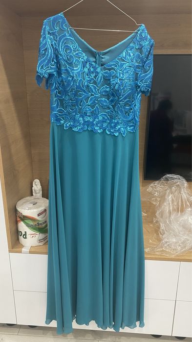 Rochie ocazie marimea 50, 600 lei negociabil