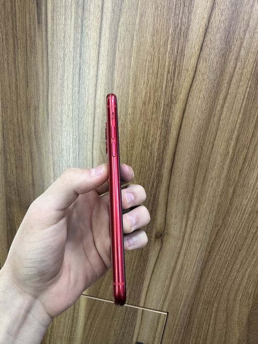 Iphone 11 red 64 gb 73%