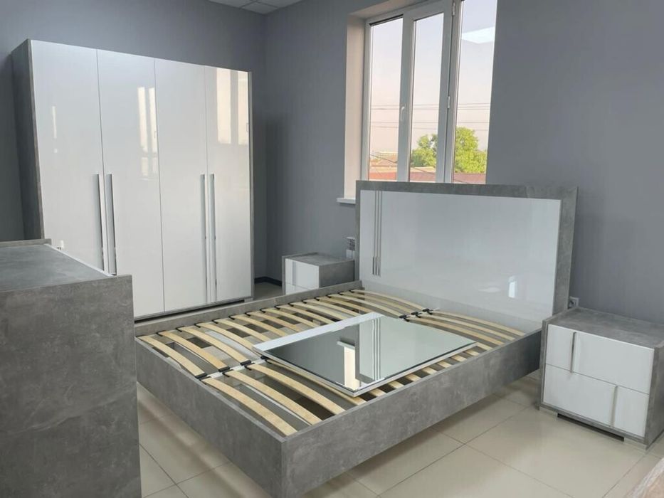 Продам новый спальный гарнитур в упаковке