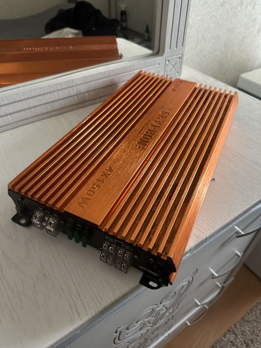 Продам усилок и саббуфер