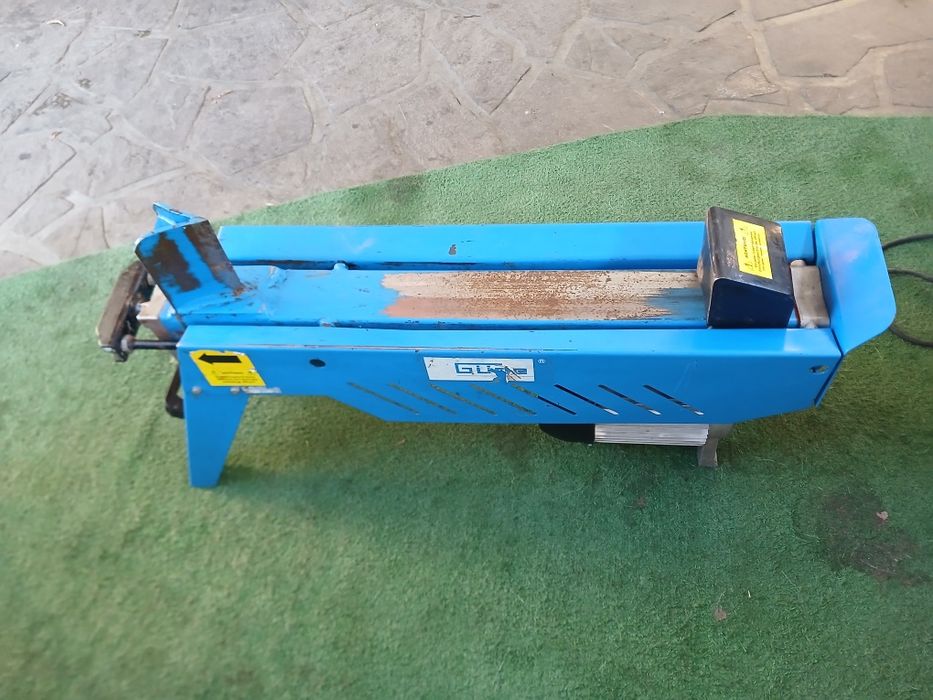 Despicător de lemne orizontal marca Güde,
