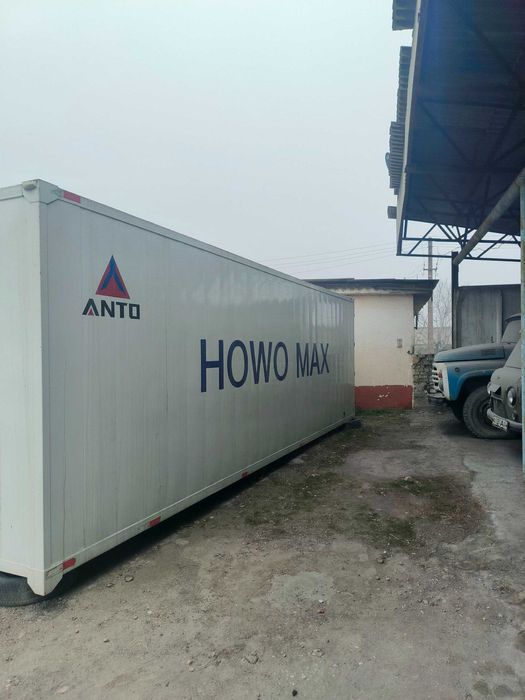 Yuk moshinasi borti.