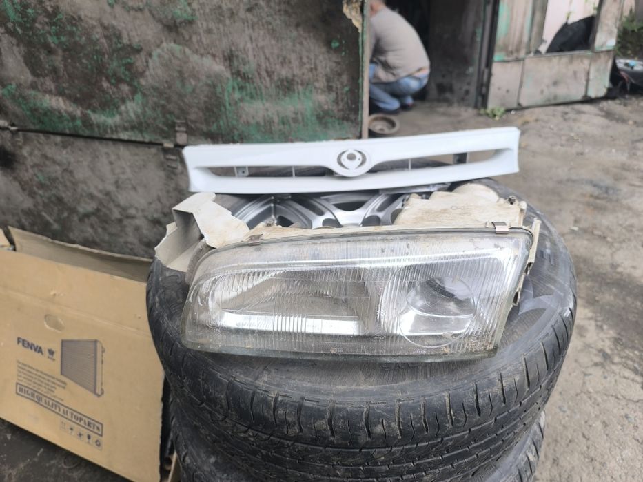 Запчасти на Мазду 626 кронос