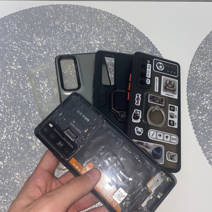 Телефон продаётся флагман Huawei 128гб