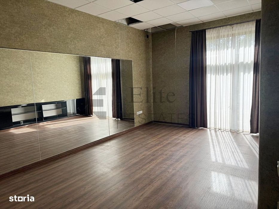 De inchiriat spatiu comercial de 70 mp utili, ultracentral