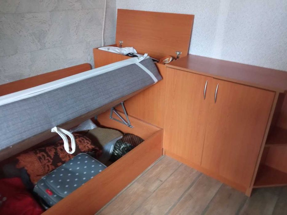 Спалня персон и половина с ракла и шкаф