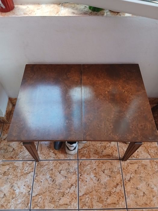 Masuta cu sertar de depozitare