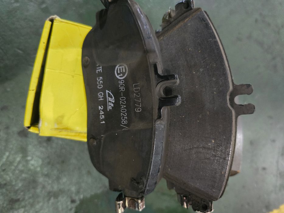 Discuri/placute Mercedes CLA 2013 2017 fata perforate si ventilate ATE