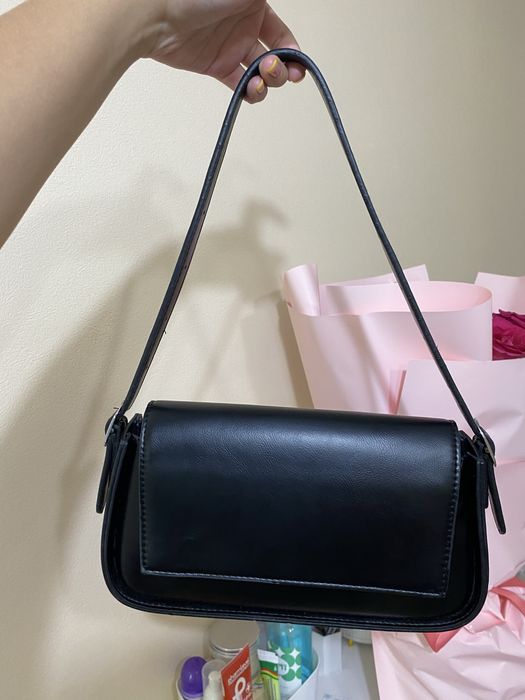 Кожанная сумка багет