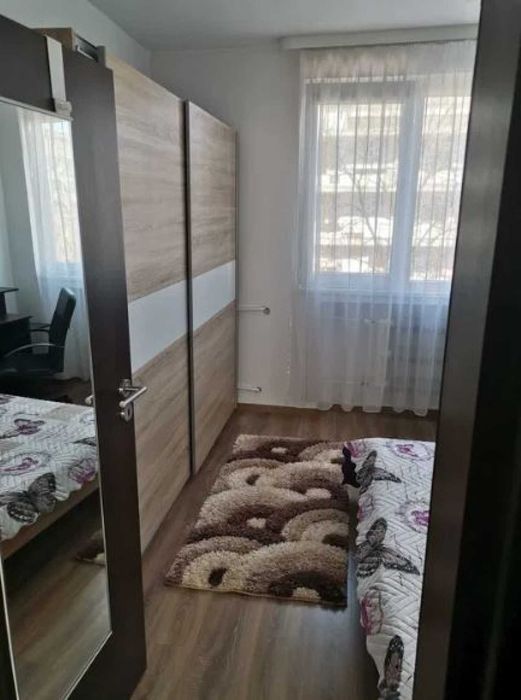 Дава се под наем Тристаен апартамент в Пловдив, Младежки Хълм - 99 кв.м за 478.38 € - Снимка #9
