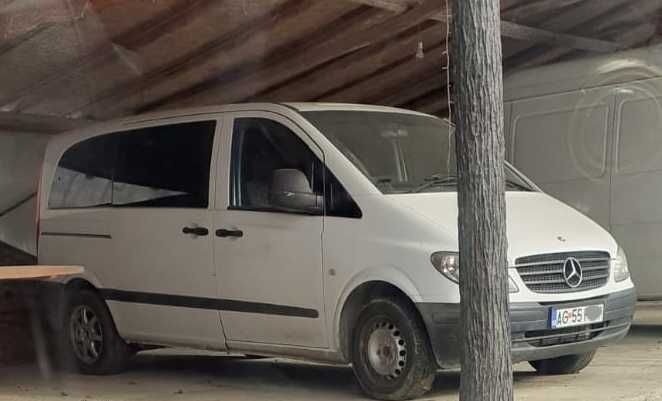 Vând Mercedes-Benz Vito