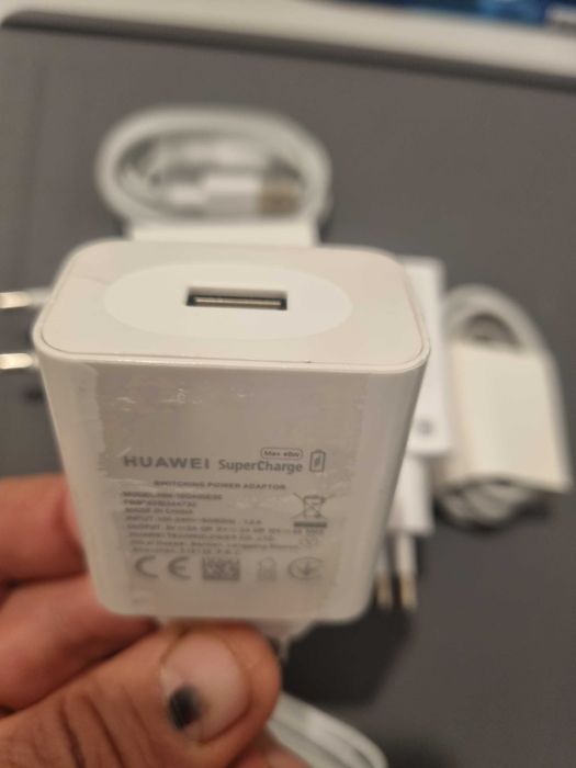 Super Charger 40W/66W Huawei, Mi 18W, Samsung 45W; Dynamic iPhone 17