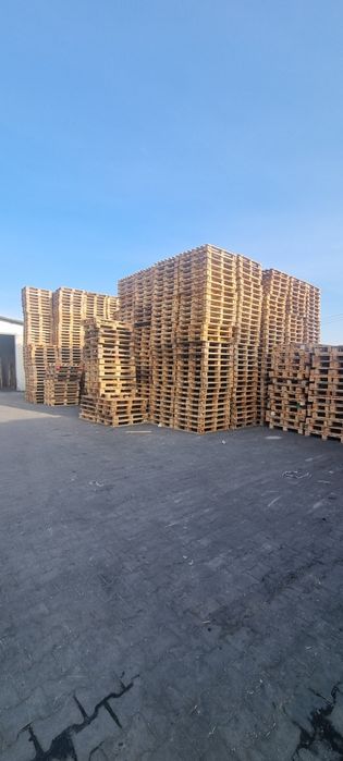 Vând paleti euro și NON euro