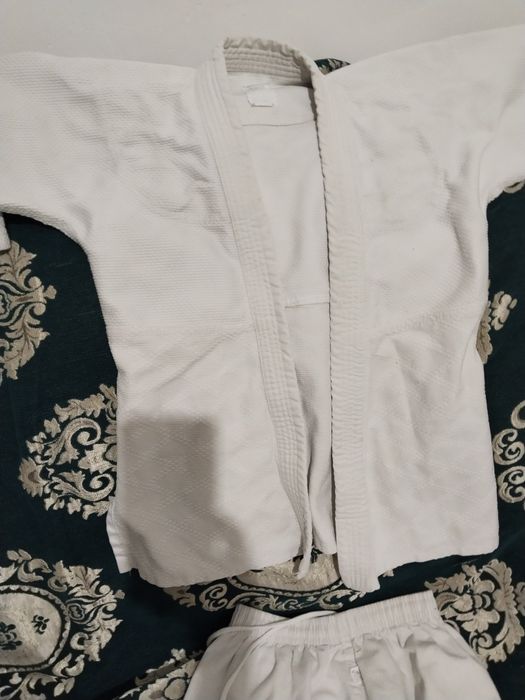 Продам пояса и кимано