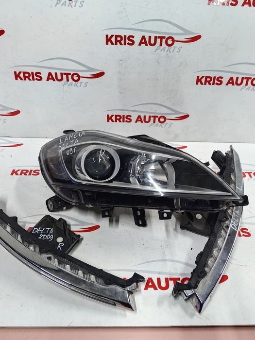 Десен фар за Lancia Delta / Ланчия Делта 2009г