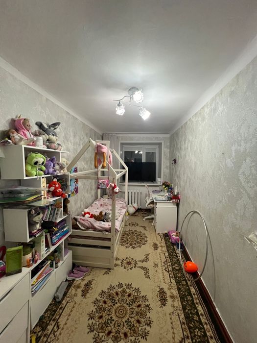 Продам 2 ух комн  квартиру   район вокзала