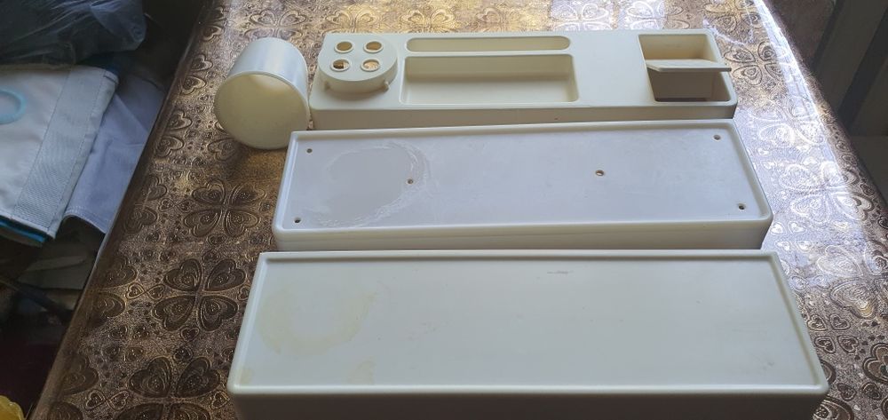 Полочки  для ванной  комнаты