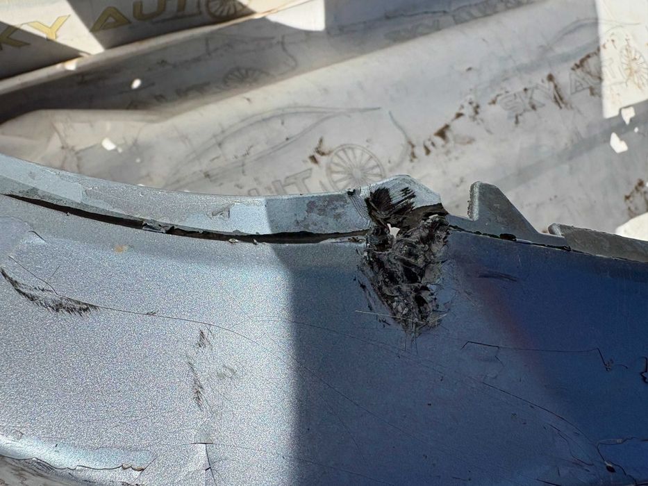 Bara fata Vw Passat B6 dupa 2005 originala cod 3C0807221