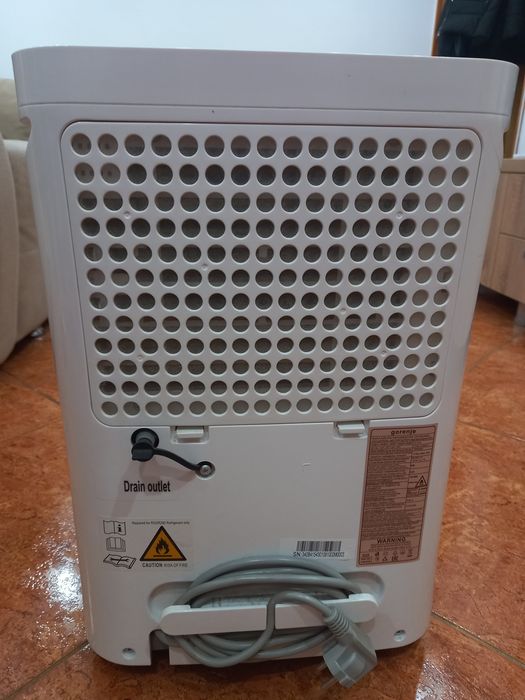 Vând dezumidificator gorenje