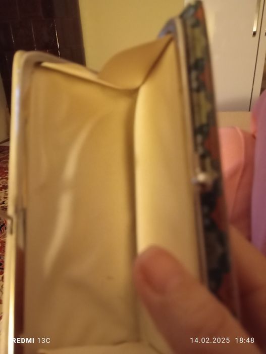 Portmoneu retro cu oglindă