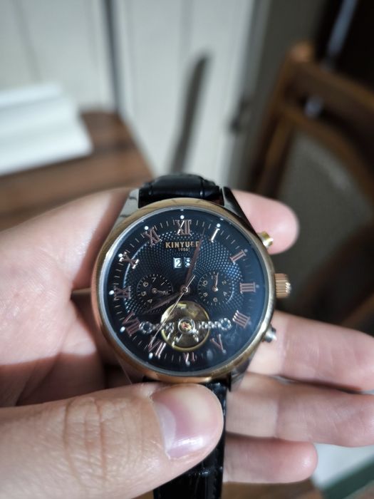 Часы на ручные KINYUED J012 бу