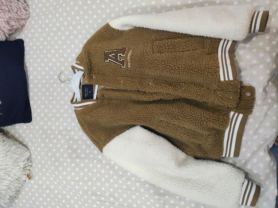 Нов дамски спортен бомбър WAIKIKI