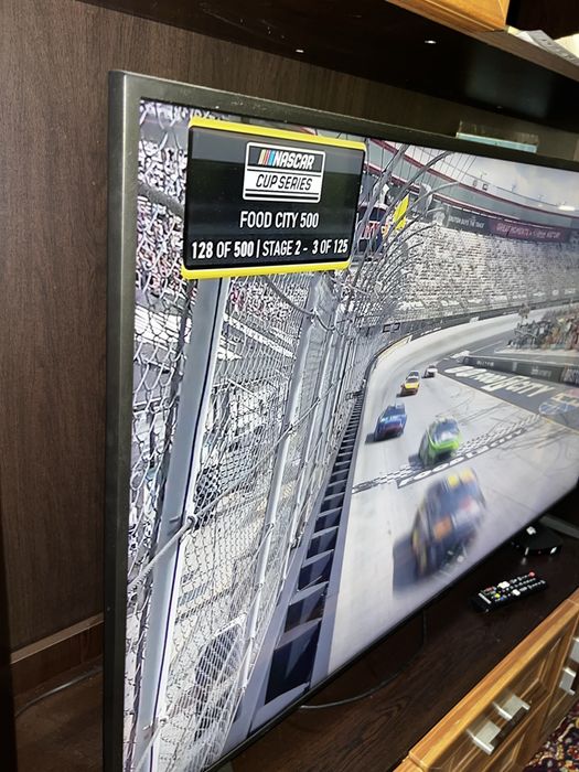 Телевизор Samsung 55”