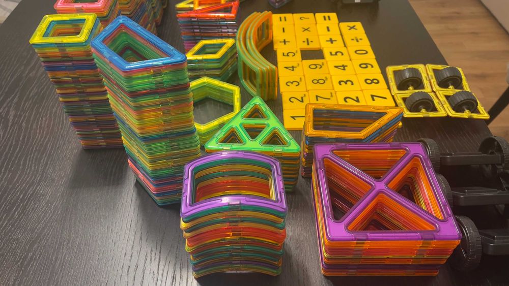 Blocuri de constructii magnetice, jucarii de construit pentru copii