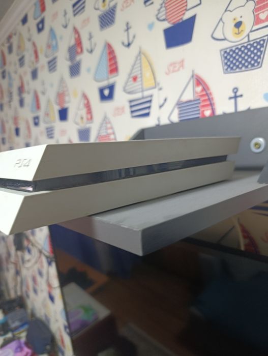 Обмен пс 4 фат б/у с 4 диска