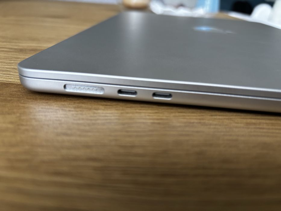 MacBook Air M2 15-inch
