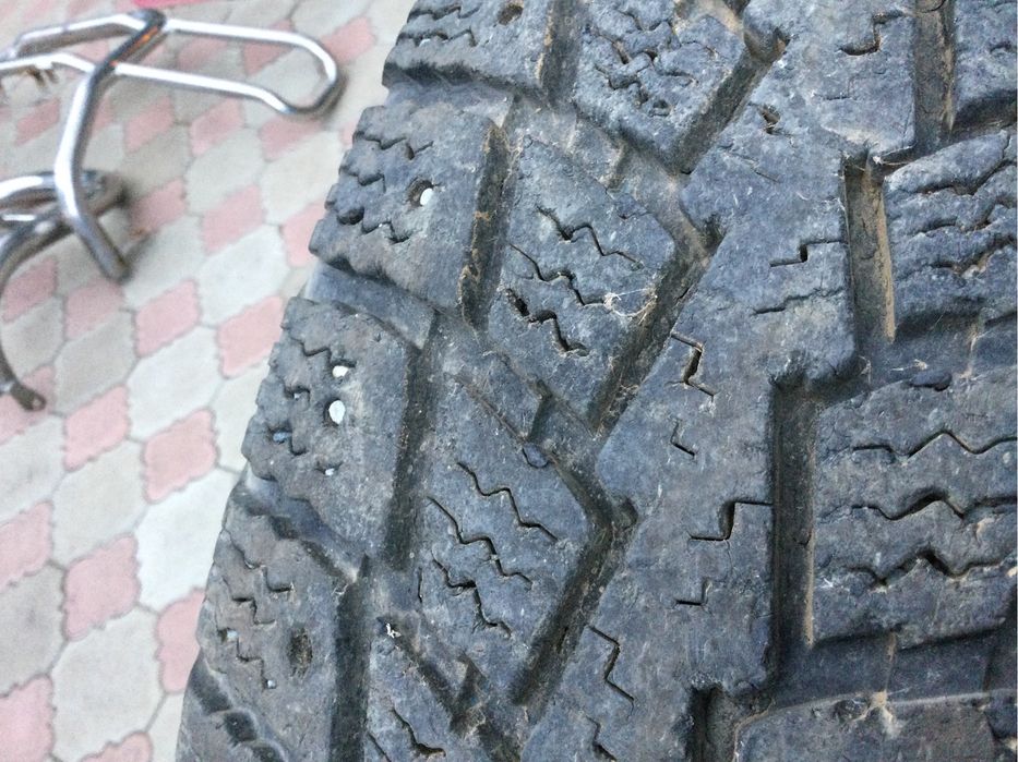 Прода. Резину на внедорожник