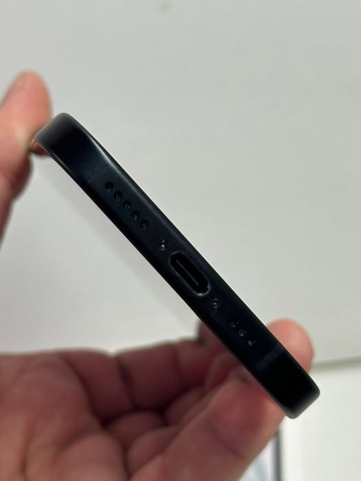 Продам  Айфон 15 128г 100%