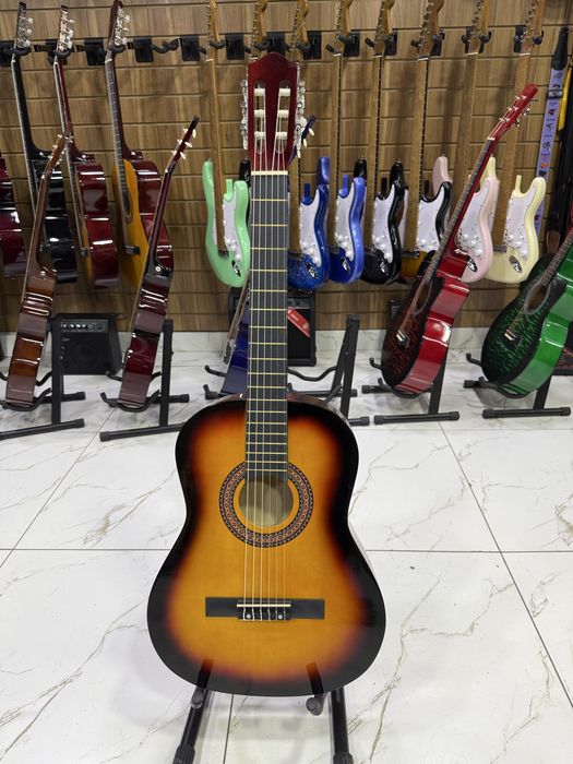 Classic gitara 39