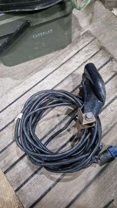 Vând sonda lowrance elite