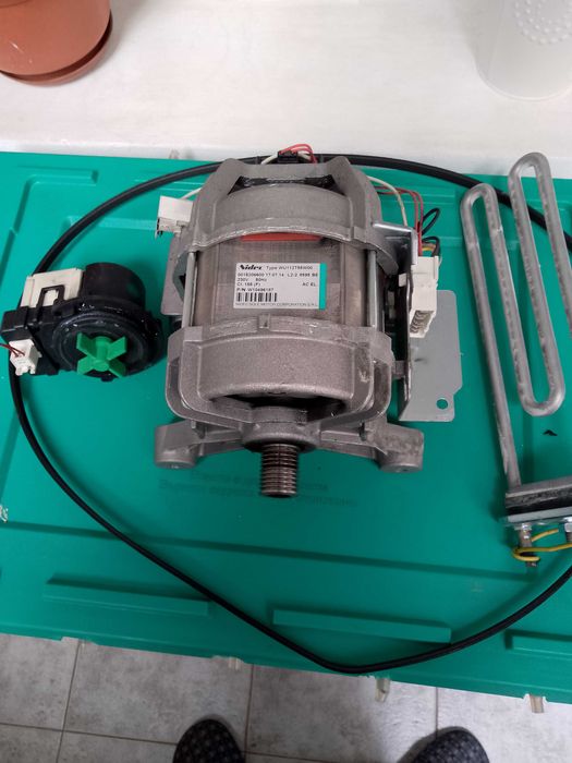 Продавам части за пералня