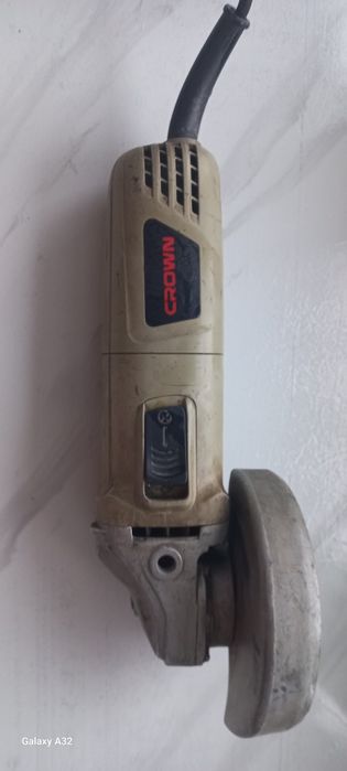 Болгарка crown 860 ватт 125 диск