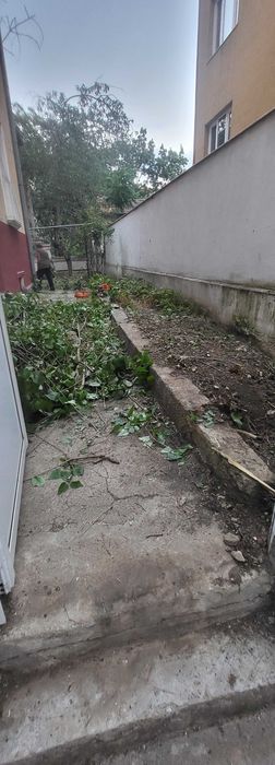 Косене на трева почистване на запустели терени и дворове