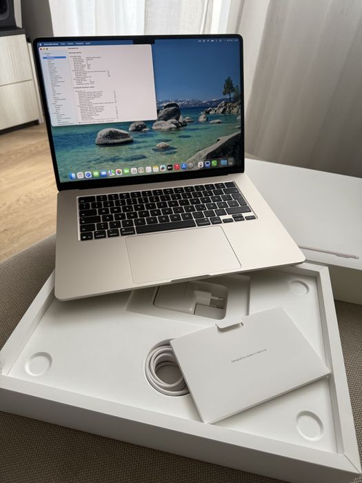 Macbook Air M4 15 inch Starlight GOLD 16 Gb 512 Gb, ca NOU cu Garantie