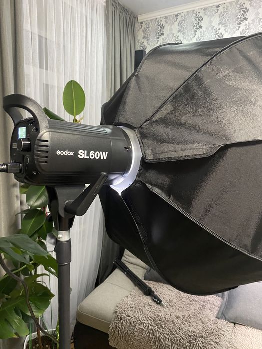 Продам Godox SL60W с софтбоксом